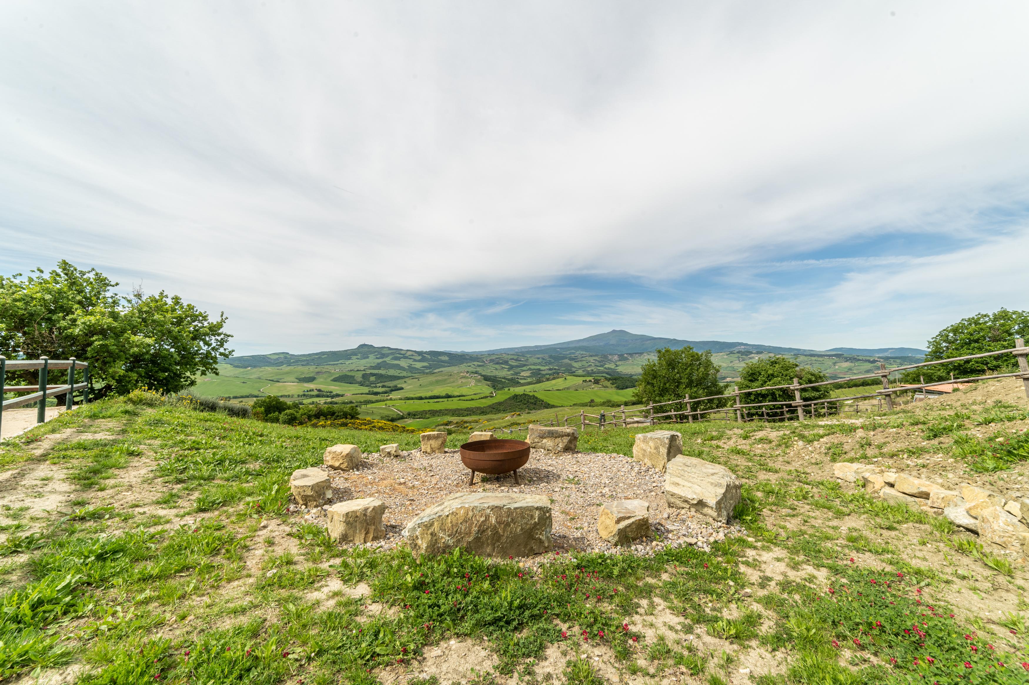 Podere Val D'Orcia - Tuscany Equestrian ซาร์เตอาโน ภายนอก รูปภาพ